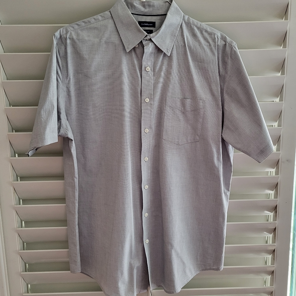 🥳2/$20 or 3/$25 Croft & Barrow Large Tall Short Sleeve Button Down